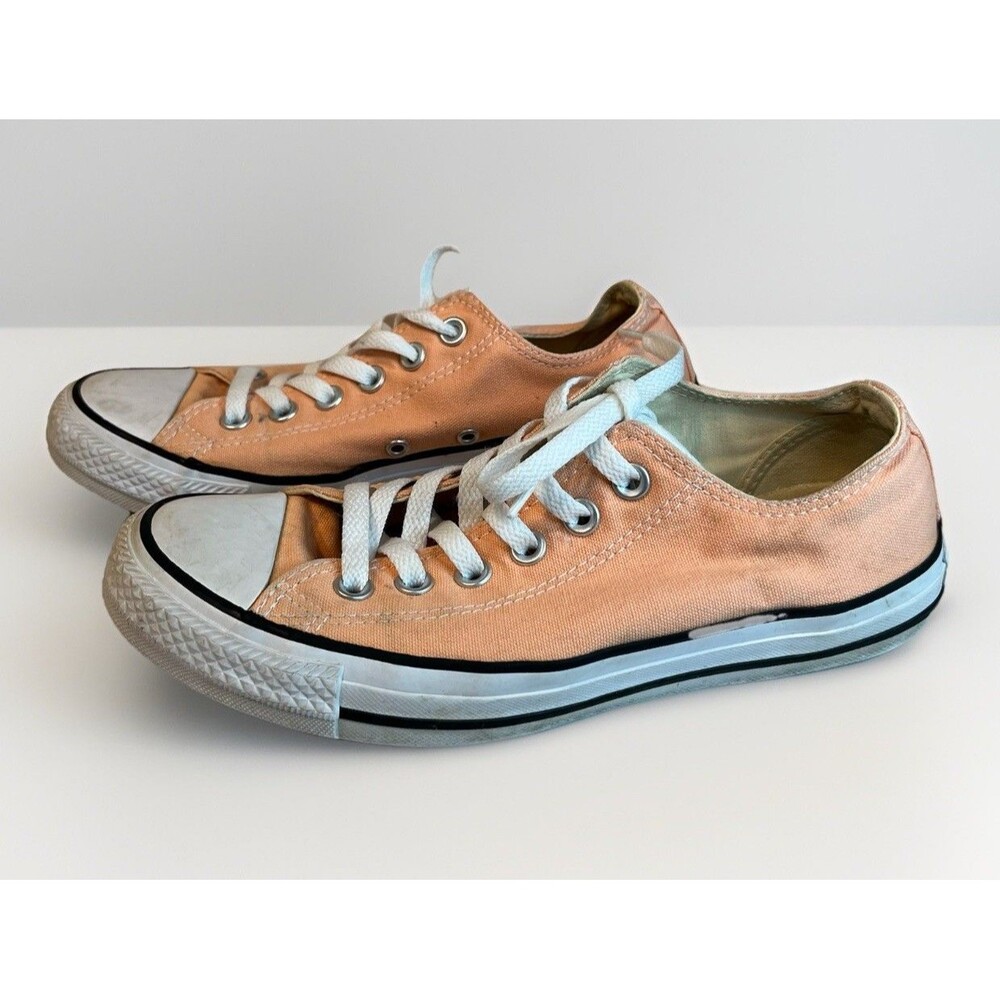Converse Women's Chuck Taylor All Star Classic Low Sneakers Peach Sz 7.5 Damaged